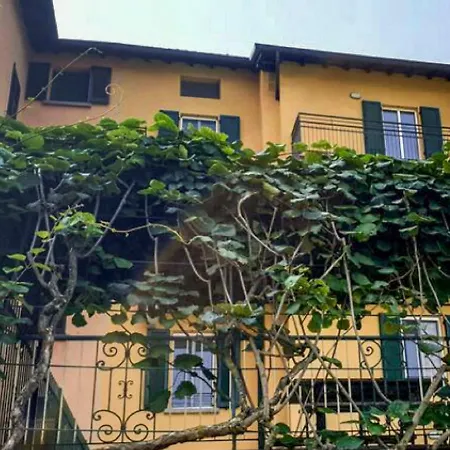 Alloro By Interhome *