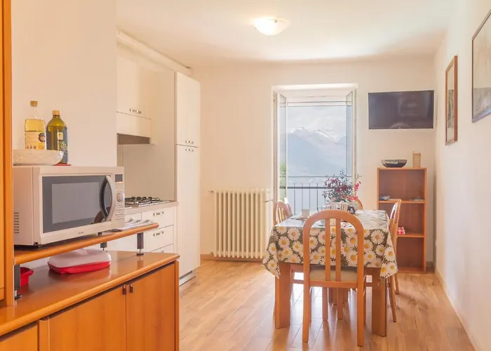 Alloro By Interhome Perledo